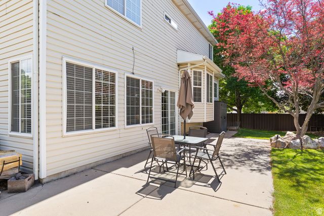 1003 E 1425 N, Layton, UT 84040