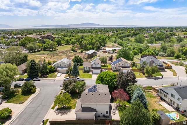 1003 E 1425 N, Layton, UT 84040