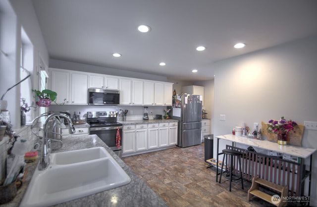 4136 Ingleside Loop SE, Lacey, WA 98503