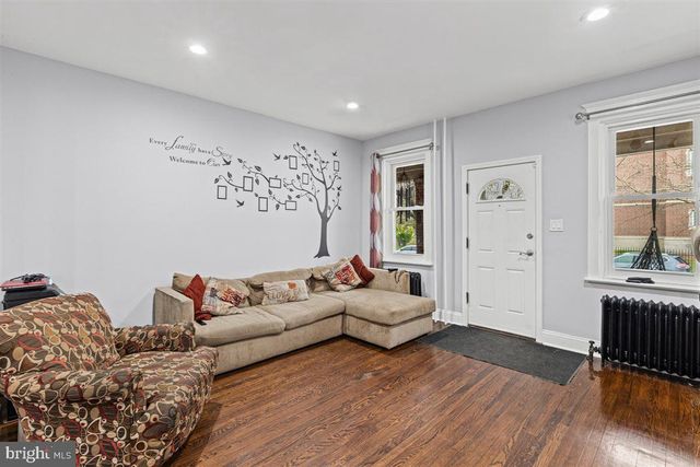 210 DAYTON ST, Trenton, NJ 08610