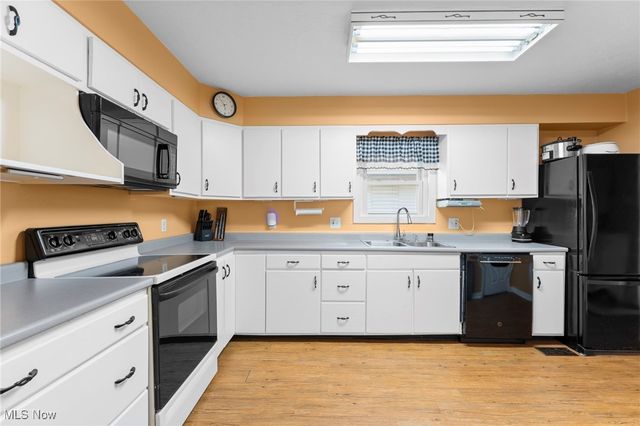 133 Hamilton Avenue, Lorain, OH 44052