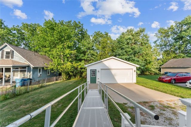 133 Hamilton Avenue, Lorain, OH 44052