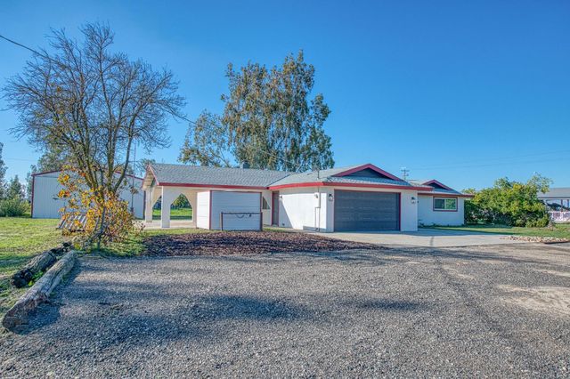 12027 S Brawley Avenue, Caruthers, CA 93609