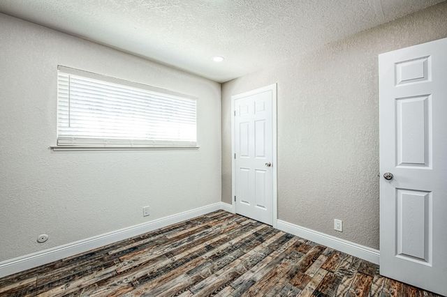 12027 S Brawley Avenue, Caruthers, CA 93609