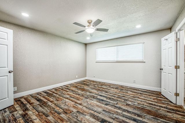 12027 S Brawley Avenue, Caruthers, CA 93609