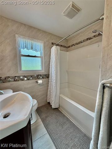 4654 Davidson Road, Smiths Creek, MI 48074