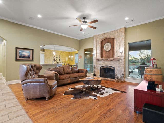 7710 Fall Creek Road, Terrell, TX 75160