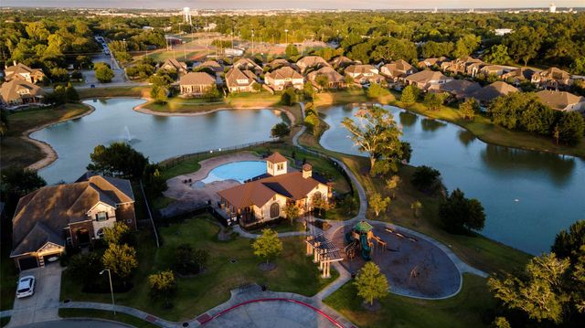 6715 Arrowbrook Cove Ln, Katy, TX 77493