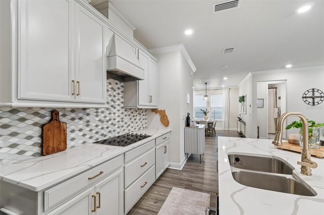 11512 NAVEL ORANGE WAY, Tampa, FL 33626