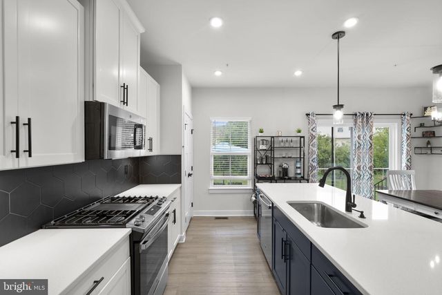 1713 AURORA WAY, Frederick, MD 21702