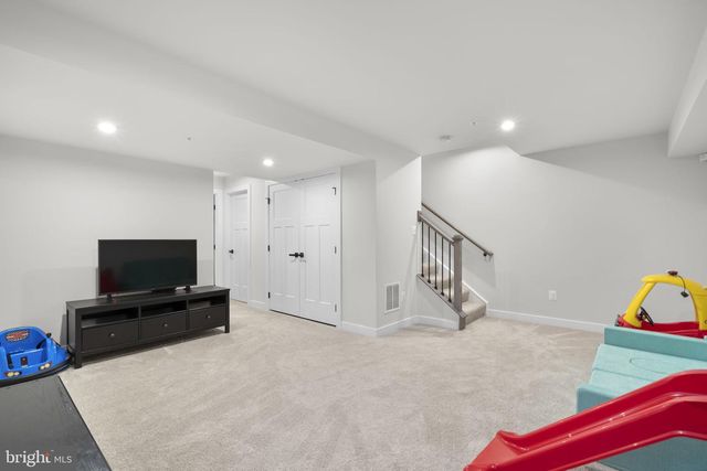 1713 AURORA WAY, Frederick, MD 21702