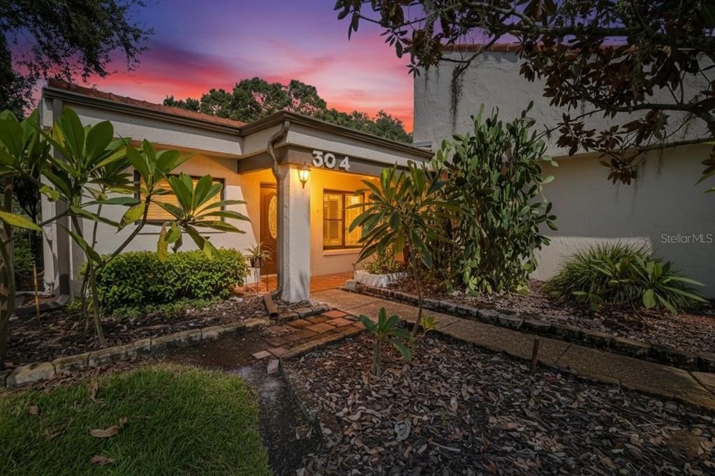 304 VALENCIA COURT N, Plant City, FL 33566
