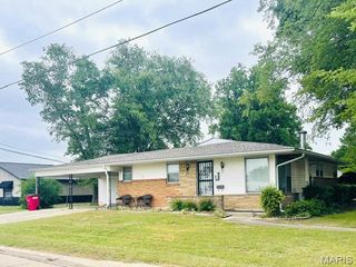 611 Maple Street, Sikeston, MO 63801