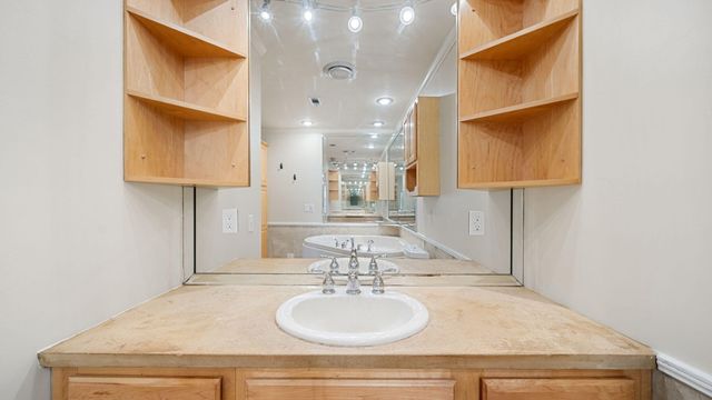 628 Mountain Drive, Destin, FL 32541