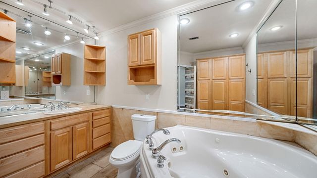 628 Mountain Drive, Destin, FL 32541