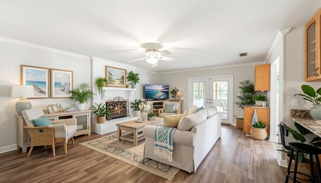 628 Mountain Drive, Destin, FL 32541
