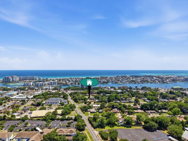 628 Mountain Drive, Destin, FL 32541