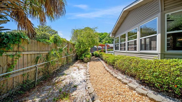 628 Mountain Drive, Destin, FL 32541