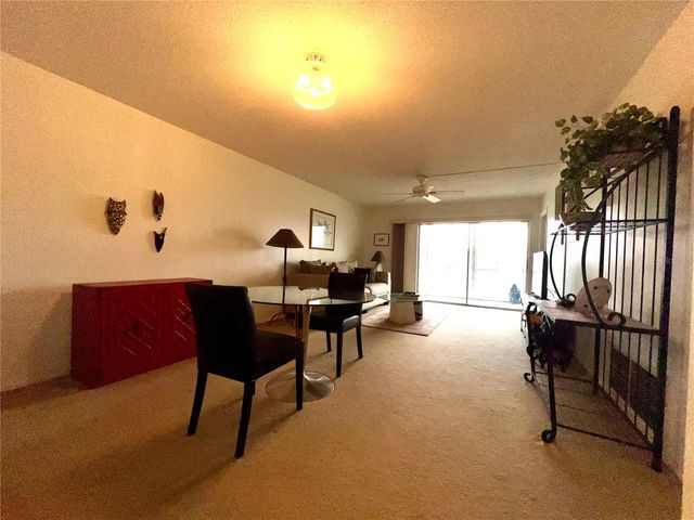 3463 BEE RIDGE ROAD 318, Sarasota, FL 34239