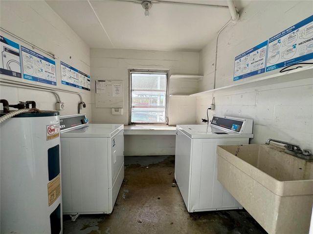 3463 BEE RIDGE ROAD 318, Sarasota, FL 34239