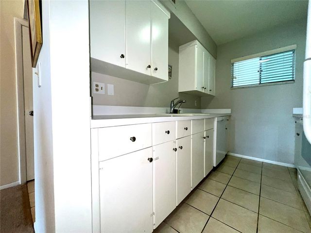 3463 BEE RIDGE ROAD 318, Sarasota, FL 34239