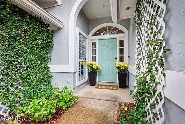 8258 SHADE TREE Court, Jacksonville, FL 32256