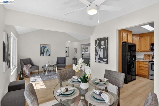 7800 7800 Woodren Ct, Dublin, CA 94568