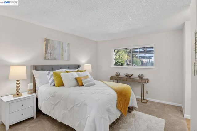 7800 7800 Woodren Ct, Dublin, CA 94568