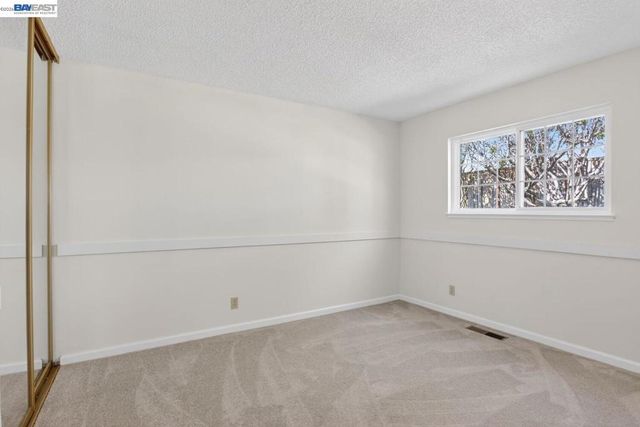 7800 7800 Woodren Ct, Dublin, CA 94568