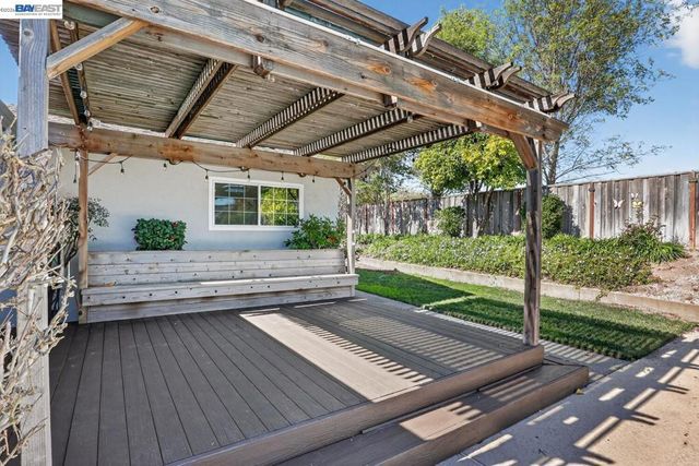 7800 7800 Woodren Ct, Dublin, CA 94568