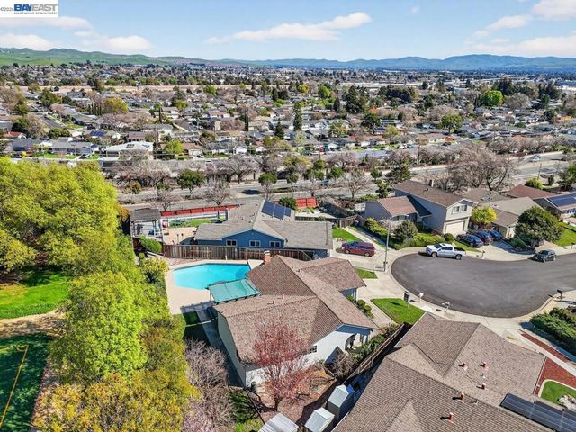 7800 7800 Woodren Ct, Dublin, CA 94568