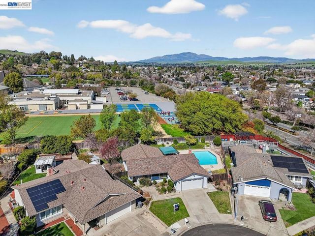 7800 7800 Woodren Ct, Dublin, CA 94568