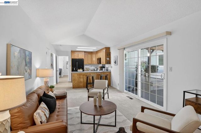 7800 7800 Woodren Ct, Dublin, CA 94568