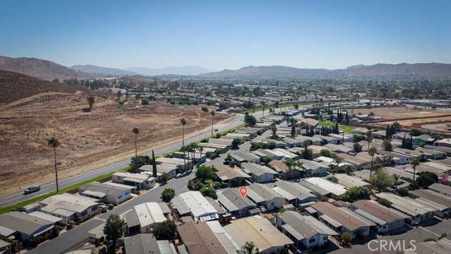 4041 Pedley 87, Jurupa Valley, CA 92509