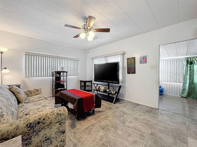 1823 BLUE LAKE DRIVE, Lakeland, FL 33801