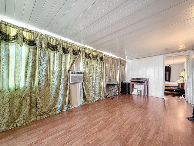 1823 BLUE LAKE DRIVE, Lakeland, FL 33801