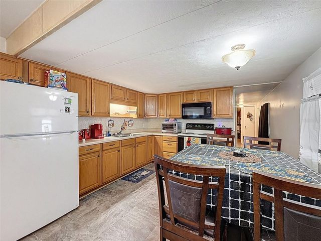 1823 BLUE LAKE DRIVE, Lakeland, FL 33801