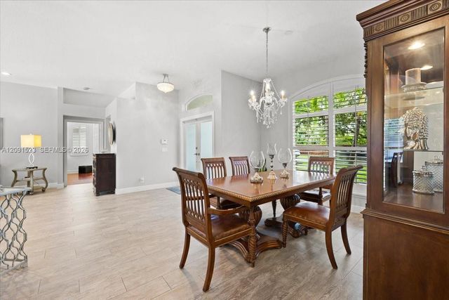 6982 Coronado Way, Pembroke Pines, FL 33331