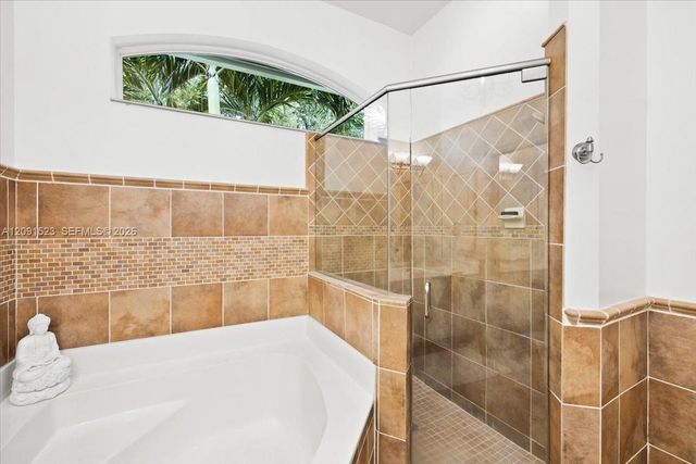 6982 Coronado Way, Pembroke Pines, FL 33331
