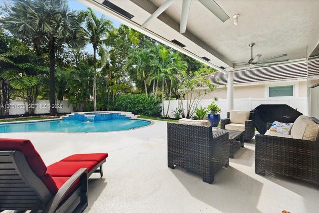 6982 Coronado Way, Pembroke Pines, FL 33331