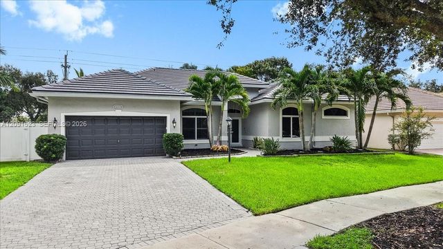 6982 Coronado Way, Pembroke Pines, FL 33331