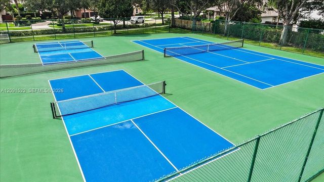 6982 Coronado Way, Pembroke Pines, FL 33331