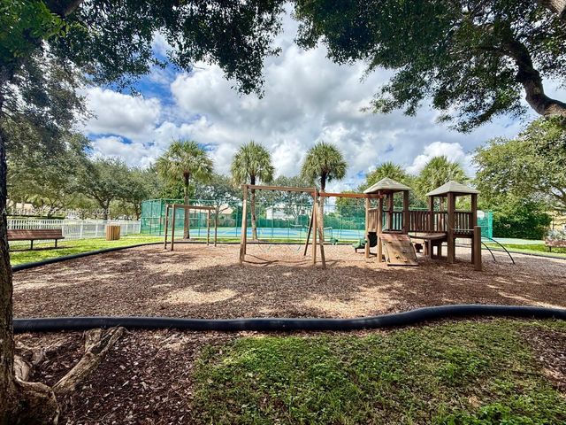 6982 Coronado Way, Pembroke Pines, FL 33331