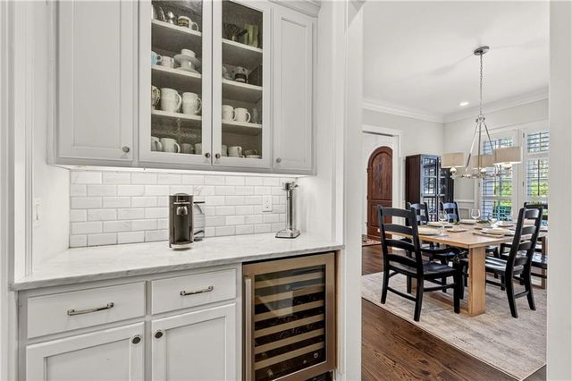 2976 Sequoyah NW Drive, Atlanta, GA 30327