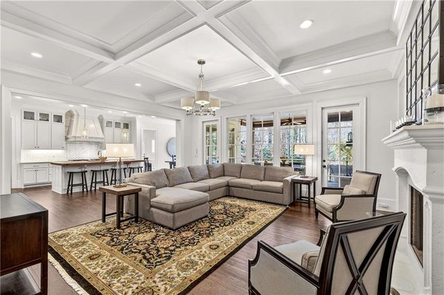 2976 Sequoyah NW Drive, Atlanta, GA 30327