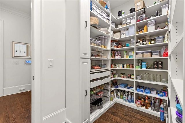 2976 Sequoyah NW Drive, Atlanta, GA 30327