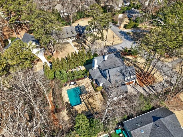 2976 Sequoyah NW Drive, Atlanta, GA 30327