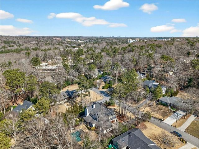 2976 Sequoyah NW Drive, Atlanta, GA 30327