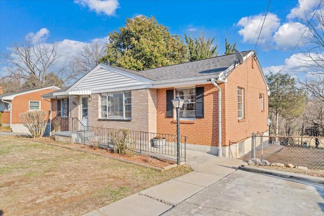 909 Chester AVE, Roanoke, VA 24019