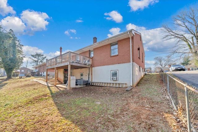 909 Chester AVE, Roanoke, VA 24019